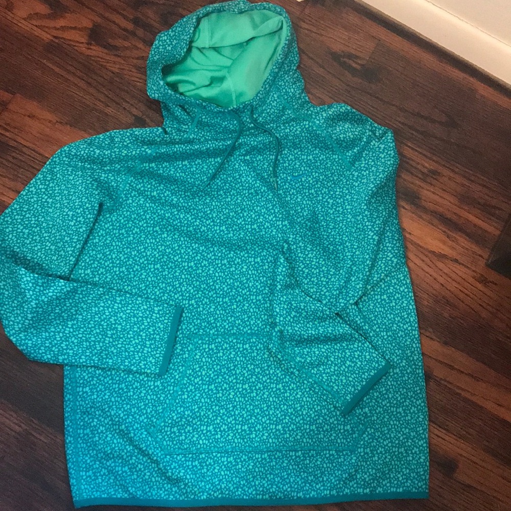 Nike Therma-Fit Hoodie, NWOT, size Large!